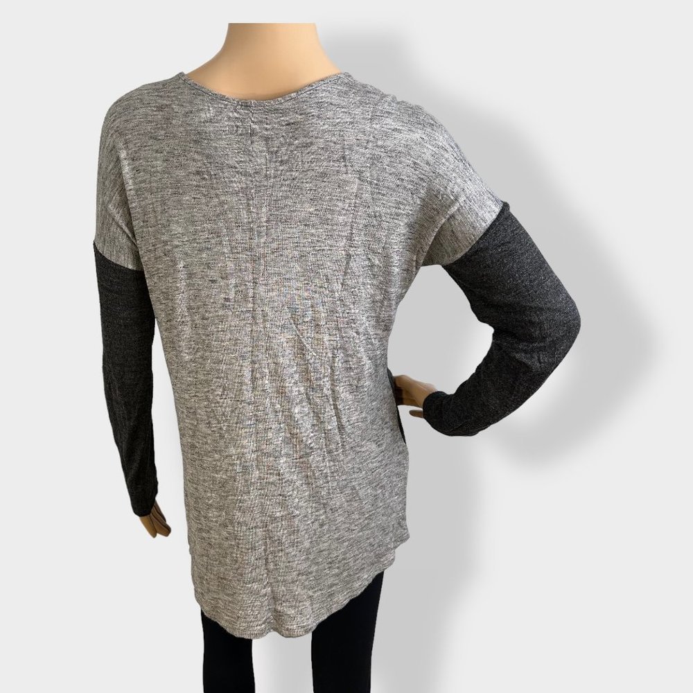 LOFT Colorblock Grey Top - Picture 3 of 5